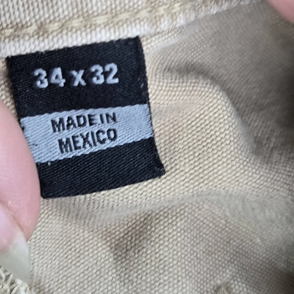 Carhartt ***stains item
